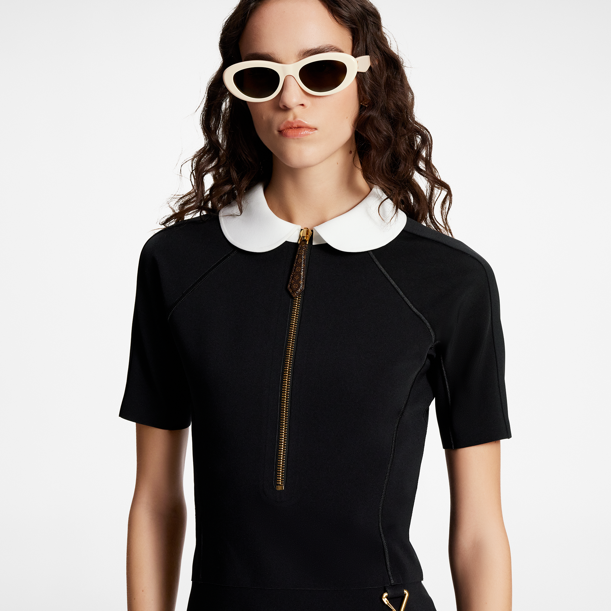 Vestido de punto técnico con cuello peter pan  Mujer Prêt-à-Porter Vestidos | LOUIS VUITTON (Zoom de producto)